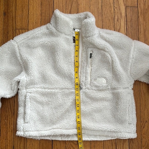 NORTH FACE White Sherpa Fleece Jacket - Picture 7 of 9